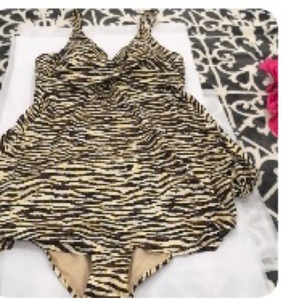 Swimsuit tankini and bottoms